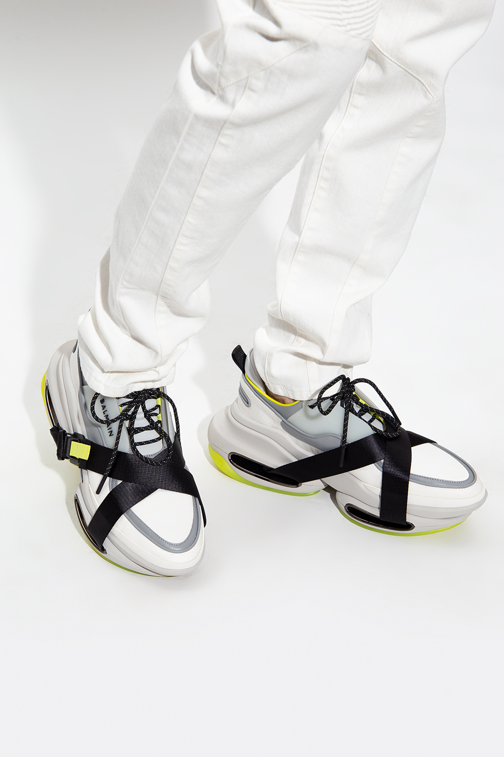 BALMAIN KIDS T-SHIRT Z BROKATOWYM LOGO - Bold' sneakers